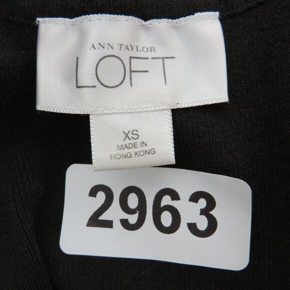 LOFT* Women's Long Sleeve Four Button Down Straight Hem Crop Top~ XS - Picture 3 of 9